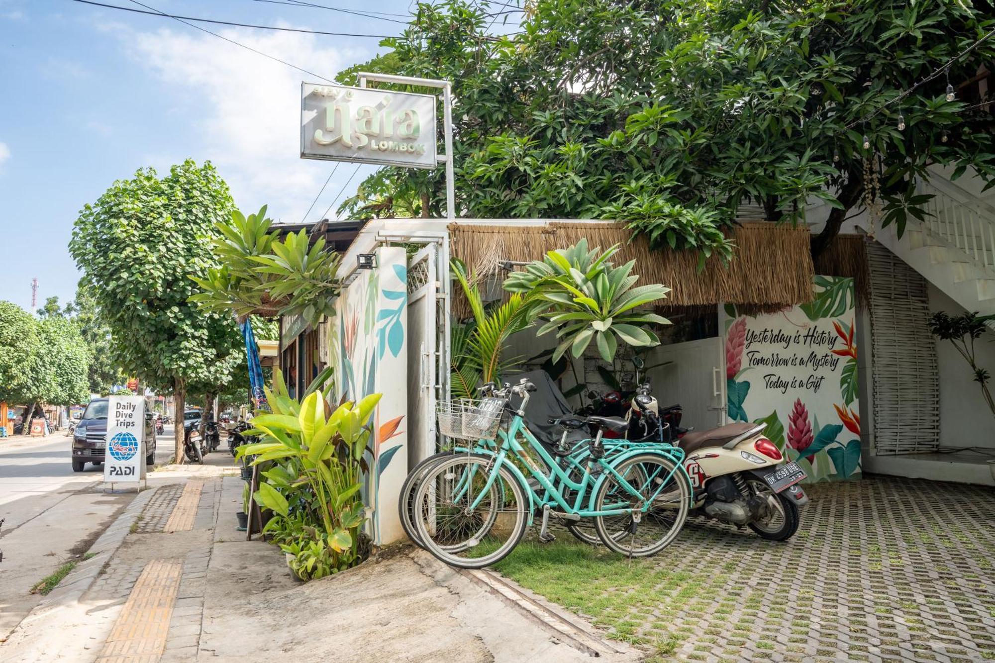 Naia Lombok Hotel Kuta  Buitenkant foto